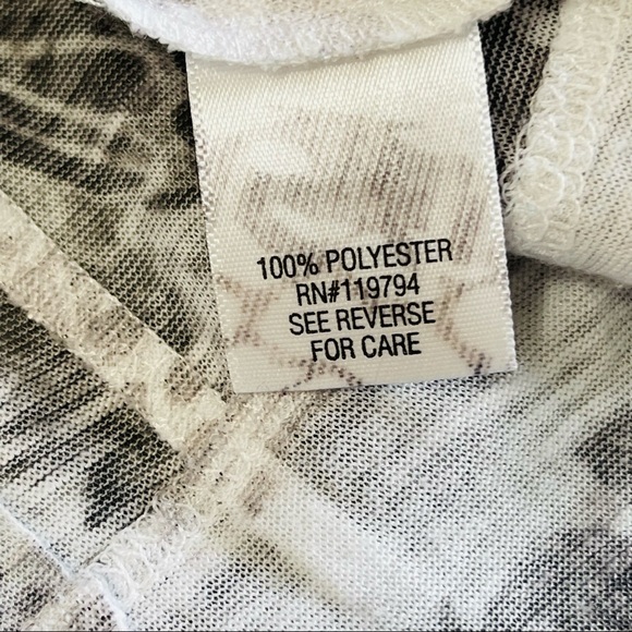 MODERN Striking APT 9 chic FLORAL patterned V NECK silky sheen LONGER IN LENTGH - Picture 10 of 12